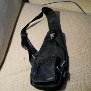 New never used crossbody bag